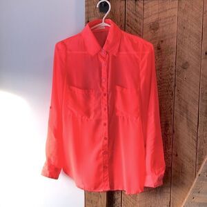 3/30$ Ardene neon pink shirt